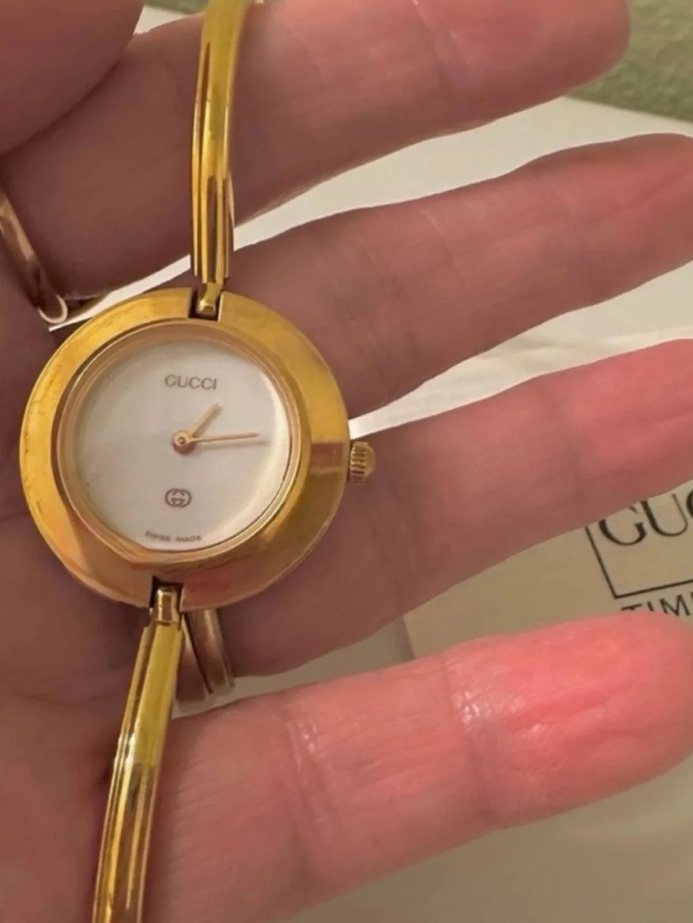 Mint~Prestige~Gucci Interchangeable Bezel Bracelet Bangle Watch with Box/Papers